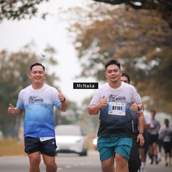 Runner Photo 7436168