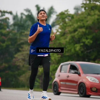 Runner Photo 7436170