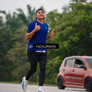 Runner Photo 7436176
