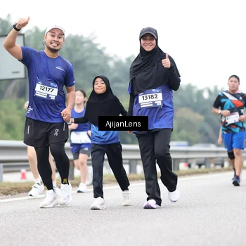 Runner Photo 7436182