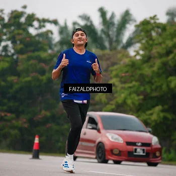 Runner Photo 7436189