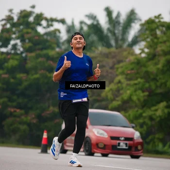 Runner Photo 7436195