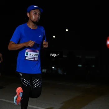 Runner Photo 7436197