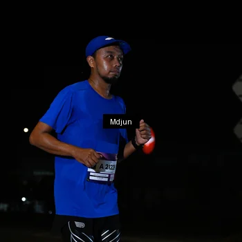 Runner Photo 7436208