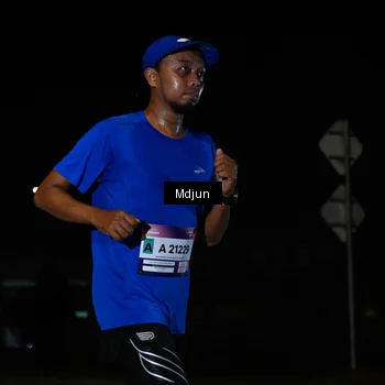 Runner Photo 7436210