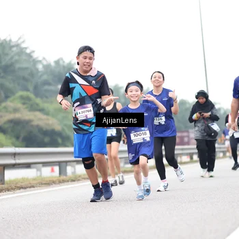 Runner Photo 7436211