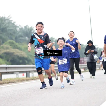 Runner Photo 7436214