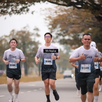 Runner Photo 7436223