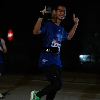 Runner Photo 7436240