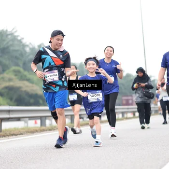 Runner Photo 7436244