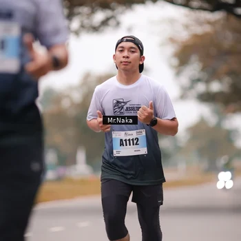 Runner Photo 7436267