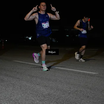Runner Photo 7436268