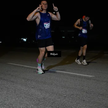 Runner Photo 7436270