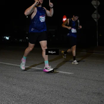 Runner Photo 7436275