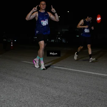Runner Photo 7436290