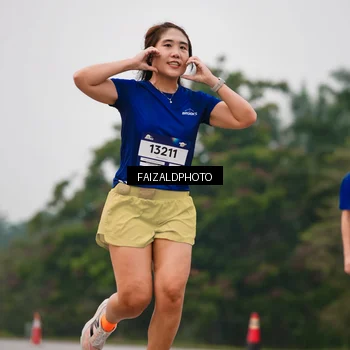 Runner Photo 7436293