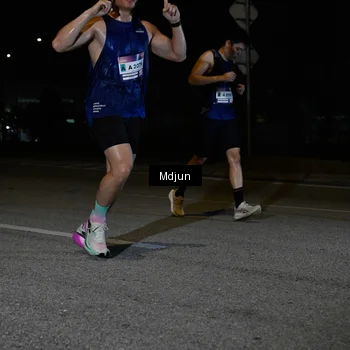 Runner Photo 7436294