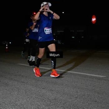 Runner Photo 7436297