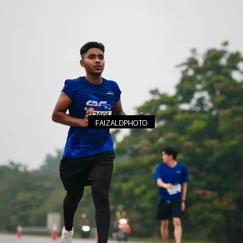 Runner Photo 7436324