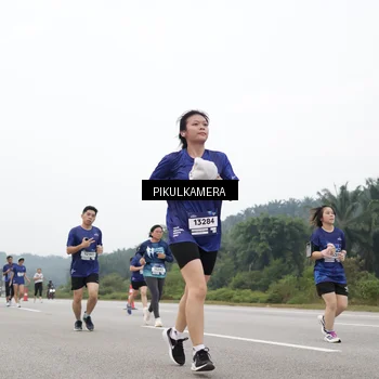 Runner Photo 7436337