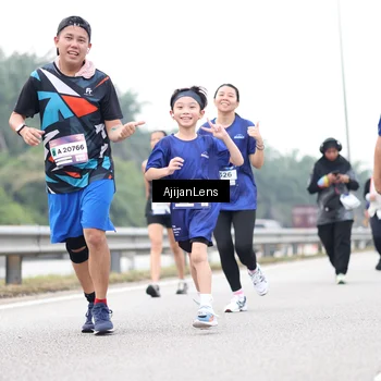 Runner Photo 7436338