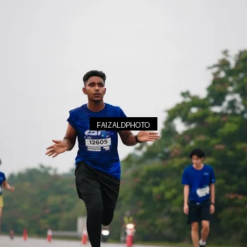Runner Photo 7436342