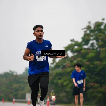 Runner Photo 7436352