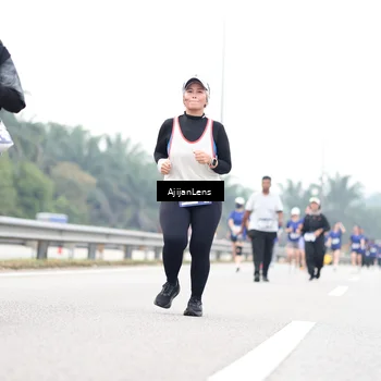 Runner Photo 7436355