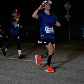 Runner Photo 7436358