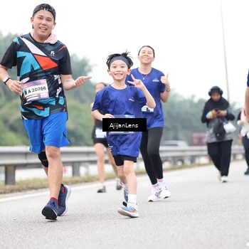 Runner Photo 7436360