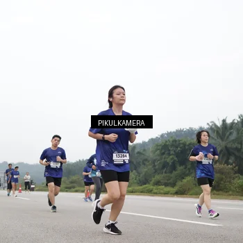 Runner Photo 7436361