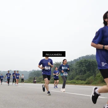 Runner Photo 7436371