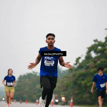 Runner Photo 7436374