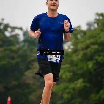 Runner Photo 7436375