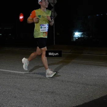 Runner Photo 7436392