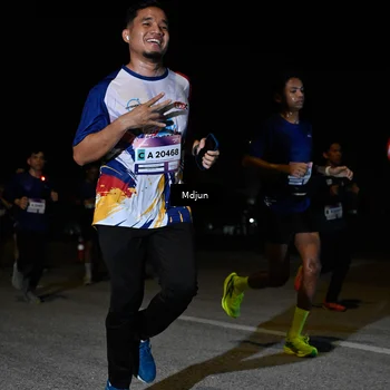 Runner Photo 7436405