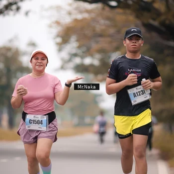 Runner Photo 7436415