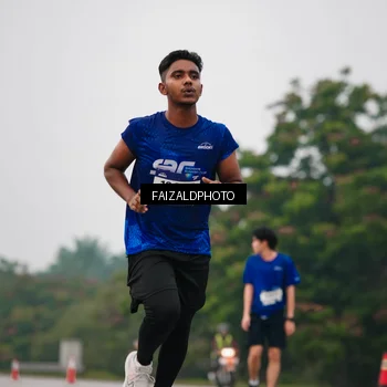 Runner Photo 7436416