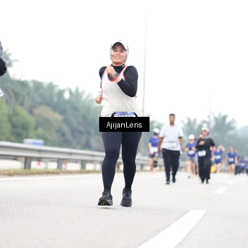 Runner Photo 7436419