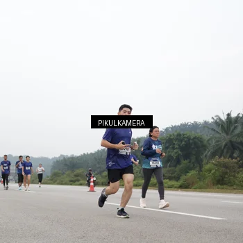 Runner Photo 7436422