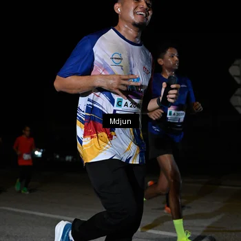 Runner Photo 7436423