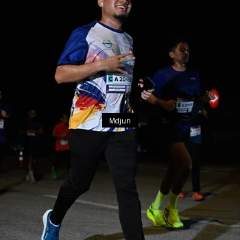 Runner Photo 7436426