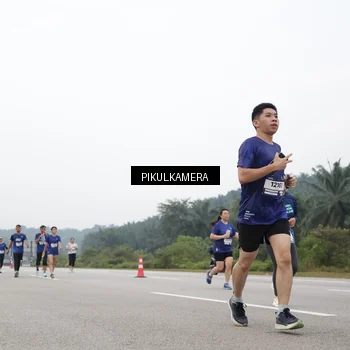 Runner Photo 7436432