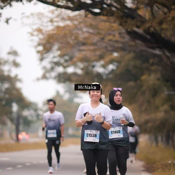 Runner Photo 7436447