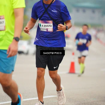 Runner Photo 7436469
