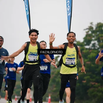 Runner Photo 7436478