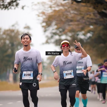 Runner Photo 7436495