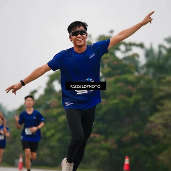Runner Photo 7436496