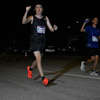 Runner Photo 7436507