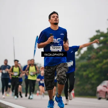 Runner Photo 7436511
